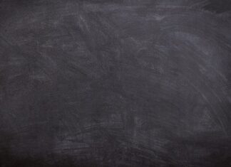 Czy można iść na wesele w czarnym garniturze?