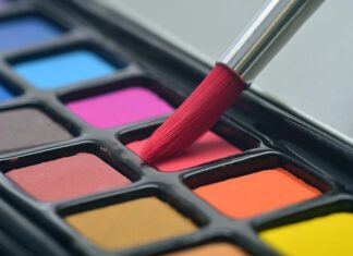 Czy można malować przy otwartym oknie?