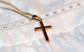 O co pyta ksiądz podczas chrztu?